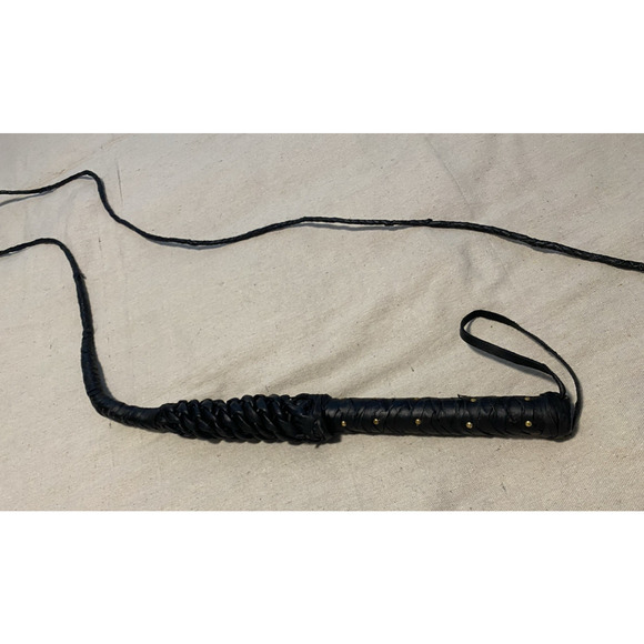 Indiana Jones Bull Whip Genuine Leather Brown 6 Ft Disneyland Souvenir Costume - Picture 3 of 5